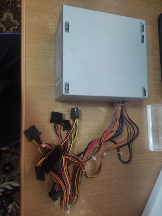 Блок питания foxconn fx400c