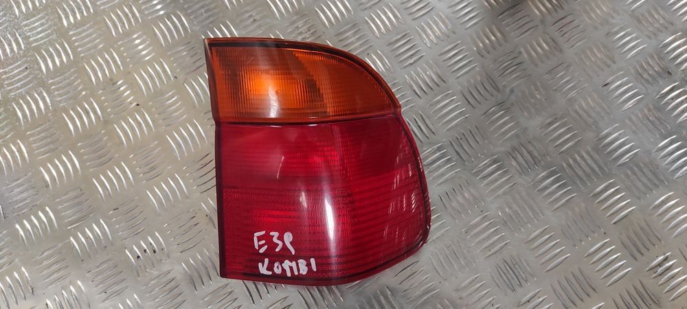 Lampa tylna prawa reflektor tylny prawy BMW E39 touring kombi