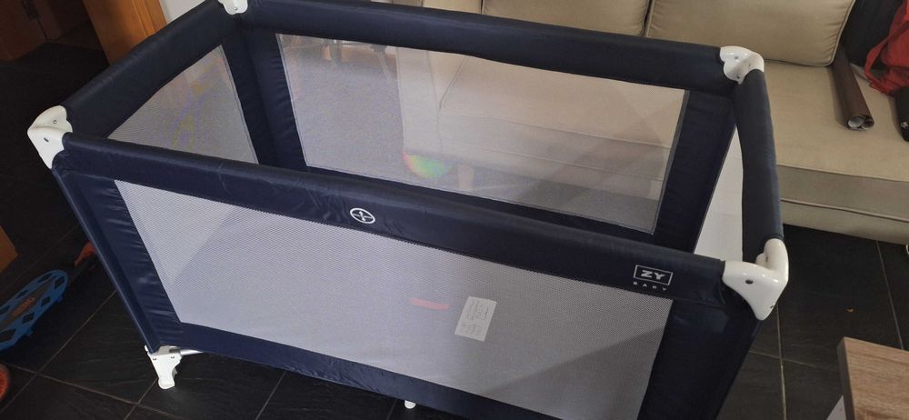 Cama de viagem Zippy como nova