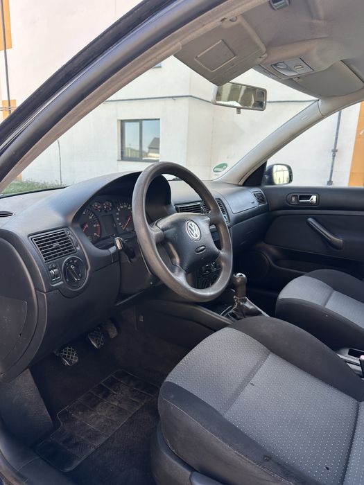 Продам гольф 4 2004 р 1.4 бенз механіка Нерозмитнений