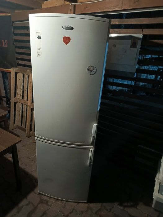 Sprzedam dużo lodówkę Wierpool