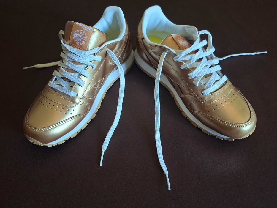 Buty sportowe Reebok Classic Leather BS8944 rozmiar 37, wkładka 24 cm