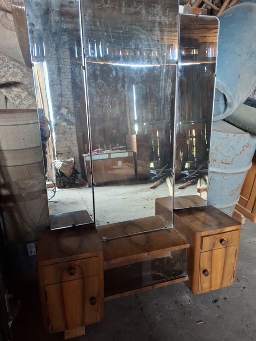 Stara toaletka z czasow PRL