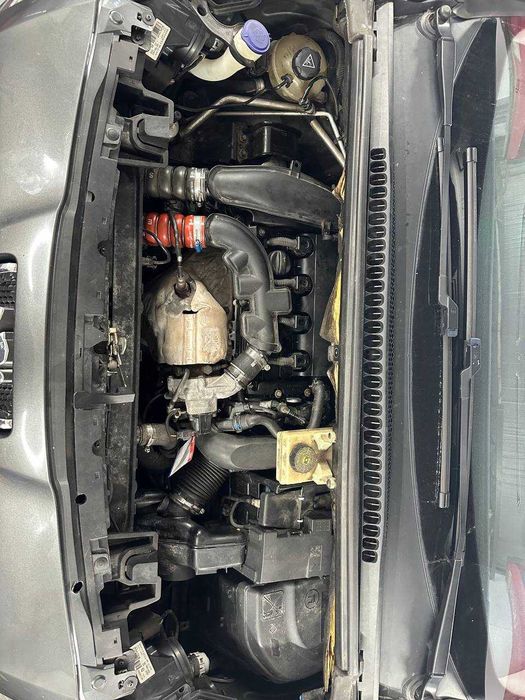 Peugeot 5008 1.6 2011р