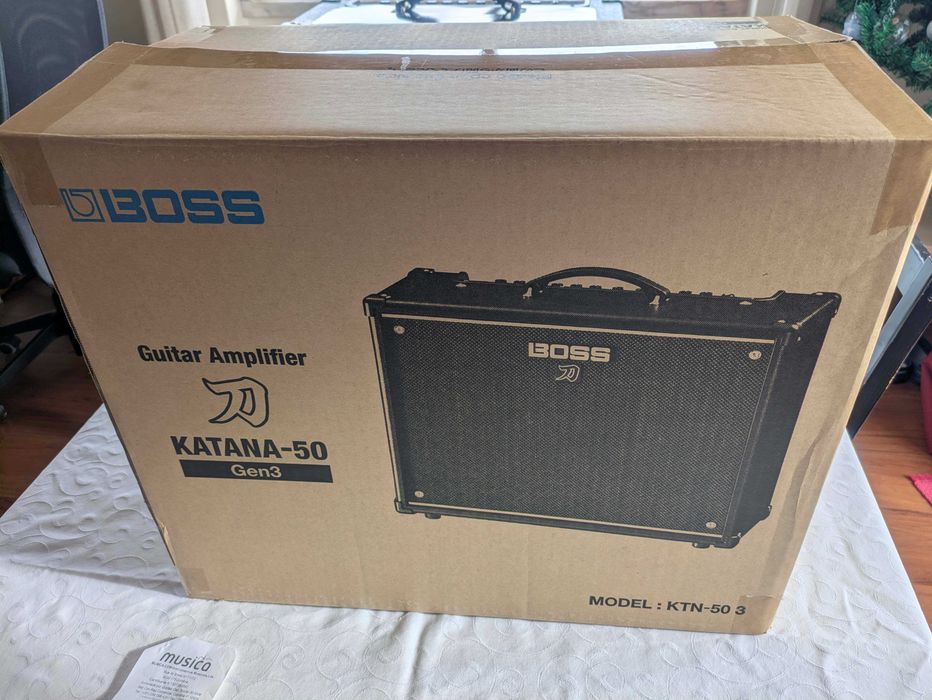 Boss Katana 50 Gen3-Novo modelo- 2h de uso) – Fatura/Garantia 3A