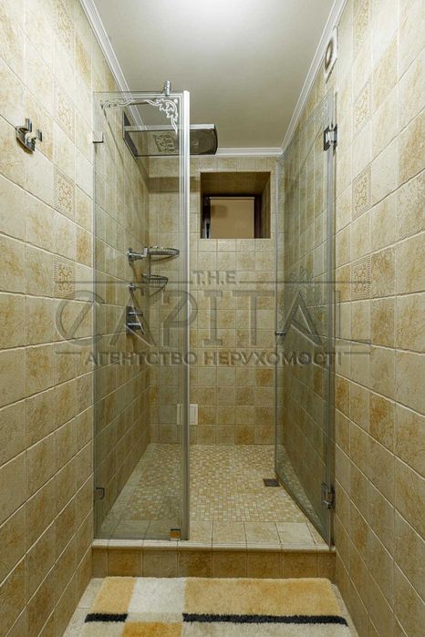 Оренда / Будинок / 450 м2 / Гора / вул. Лісова