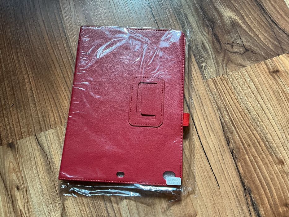 Czerwone etui na ipada apple 9,7 cala