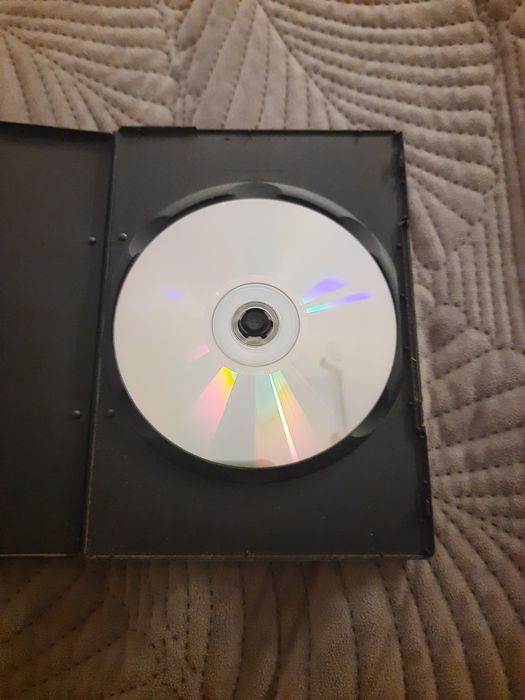 DVD z bajką Rodzina Pytalskich