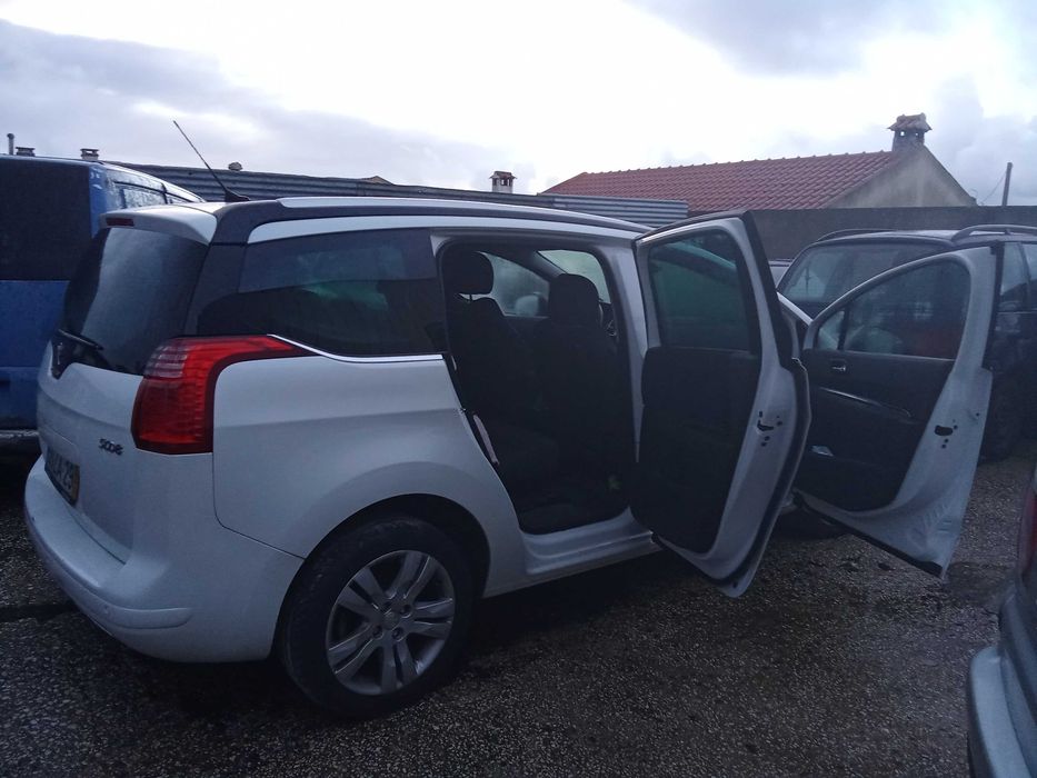 Peugeot 5008 7 lugares 1.6 HDI 2016