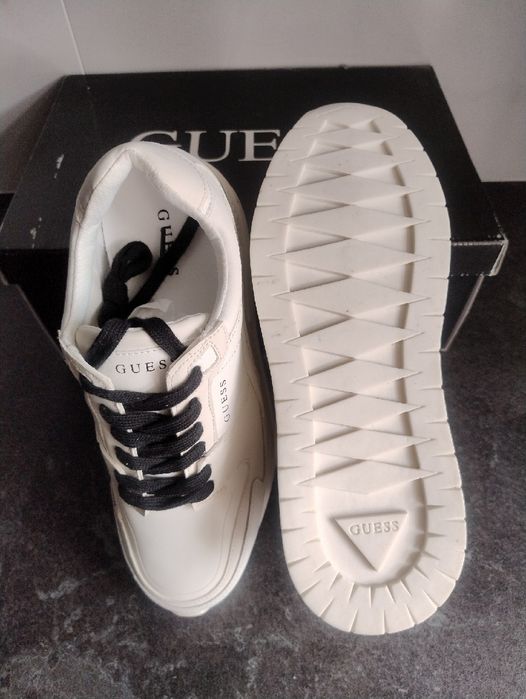 Guess Sneakersy Męskie