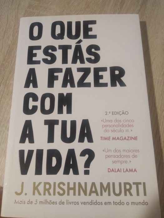 Livro "O que estás a fazer com a tua vida"