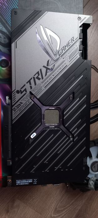 Игровая Видеокарта Asus Rog Strix 6900XT Top 16GB