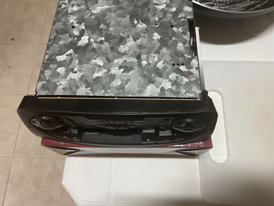 Alto radio pegeot 206 original + codigo