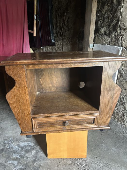 Poltrona, cama dobrável , mobília (conjunto 80€)