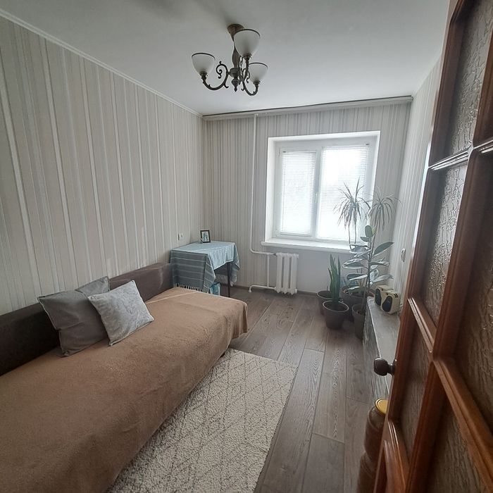 Продаю 3 комнатную квартиру с ремонтом,, Кораб район