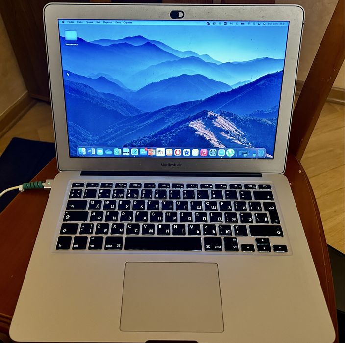 MacBook Air 13” (2017) | i5 / 8GB / 128GB SSD