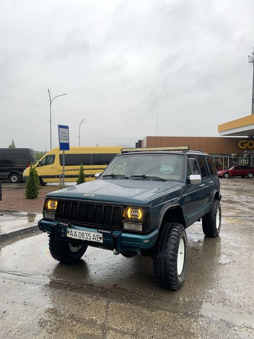 Jeep Cherokee 4.0 газ/бензин