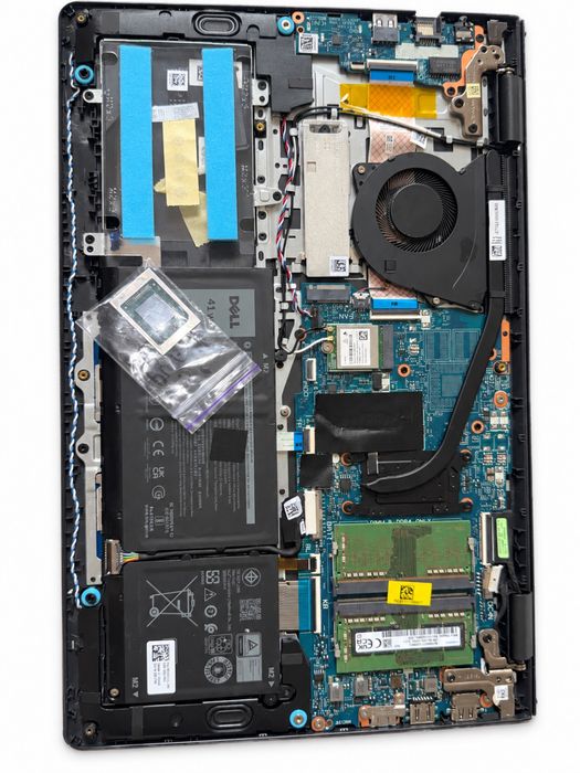 Ноутбук Dell Vostro 3525