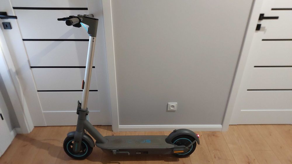 Hulajnoga Elektryczna Motus Scooty 10 2024