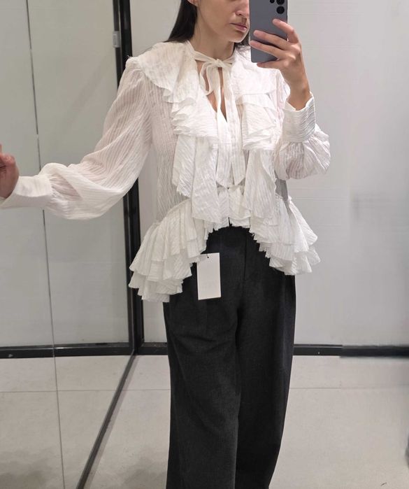 biała elegancka bluzka top koszula z falbankami z kolekcji ZW Zara L 40 wiązania długi rękaw wiskoza