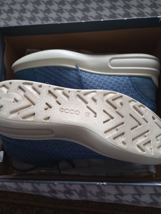 ECCO  damskie  r. 39