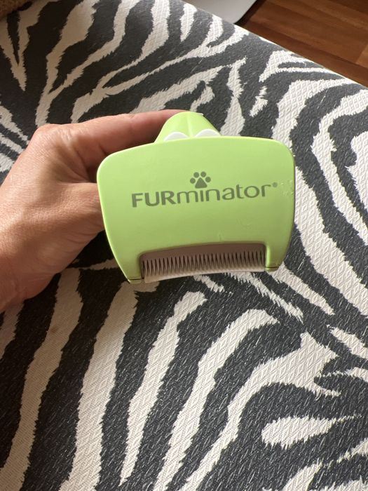 Гребінець FURminator