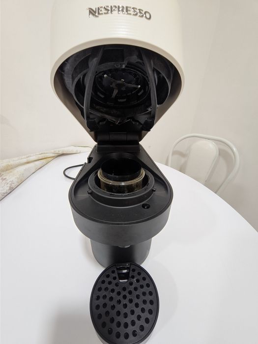 Maquina de cafe Vertuo Pop Aqua Mint Nespresso