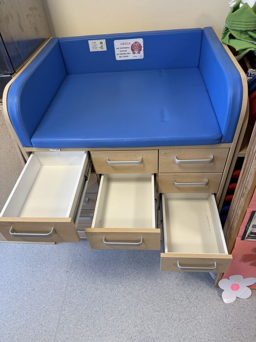 Przewijak z szufladami