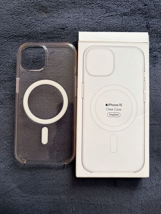Чохол на iPhone 15 оригинал