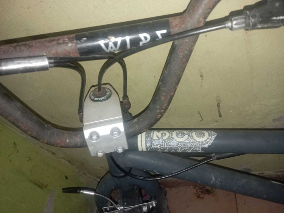 Vendo bicicleta  já usada