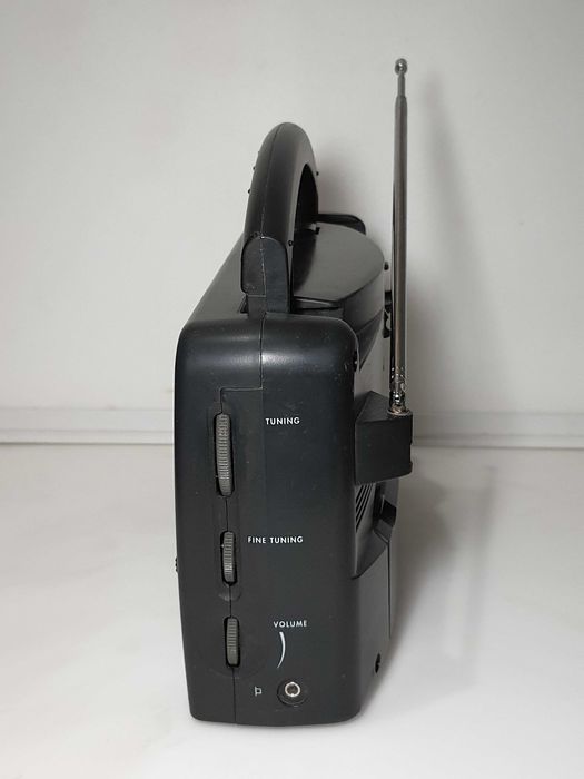 Приемник  PHILIPS  AE 2630/00.