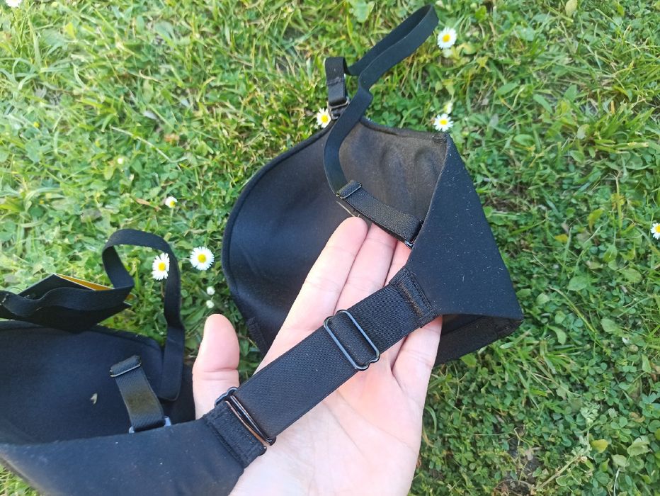 65E stanik do sukienki dekolt Wonderbra biustonosz