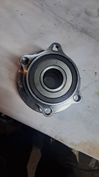 Ступица с подшипником субару аутбек легаси bp b13 outback subaru legac