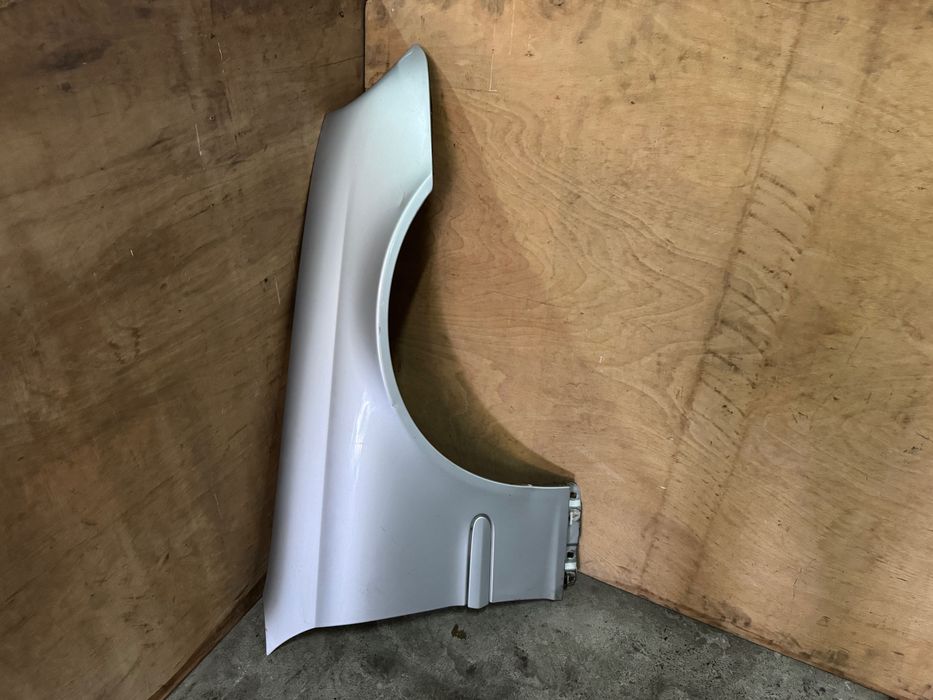 Guarda lamas Direito Mercedes W203 C200 C220 ORIGINAL