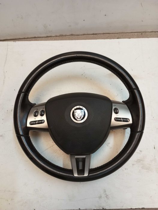 Volante com patilhas F1 Jaguar XF250