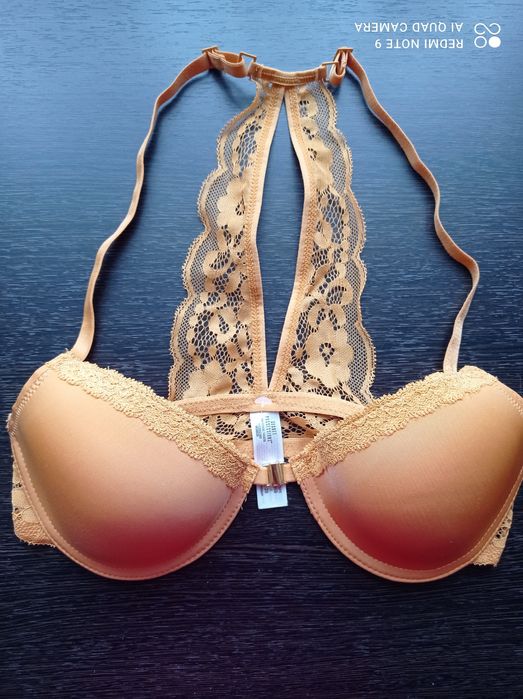 Бюстгальтери 70В