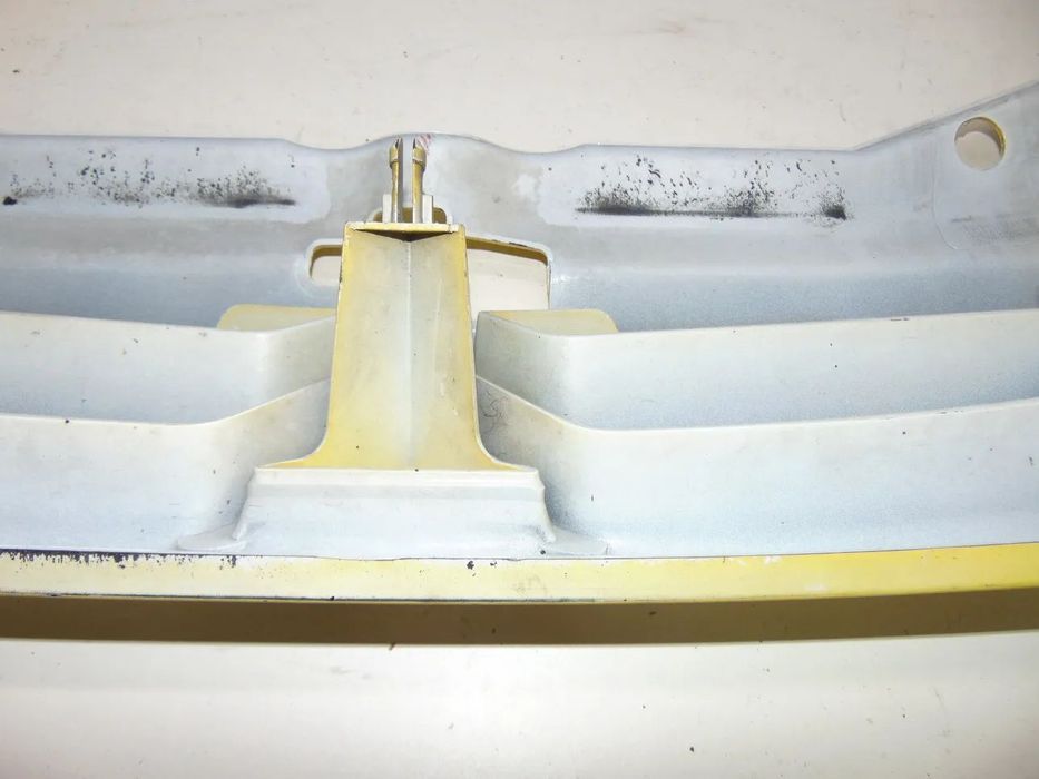 Citroen saxo grelha " nova de stock antigo