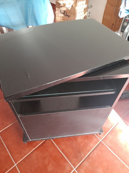 Movel pata tv ou outro uso que lhe queira dar muito bom