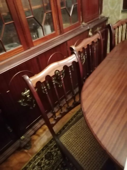 Mobília de sala de jantar estilo Império, bom estado de conservação