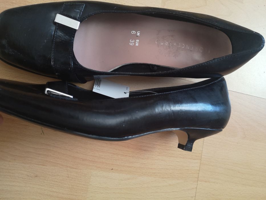 Buty damskie Florence Fred  na kaczuszce (nowe )