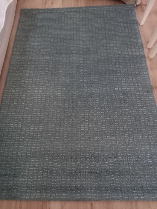 Tapete Ikea Langsted Azul claro. Excelente estado.