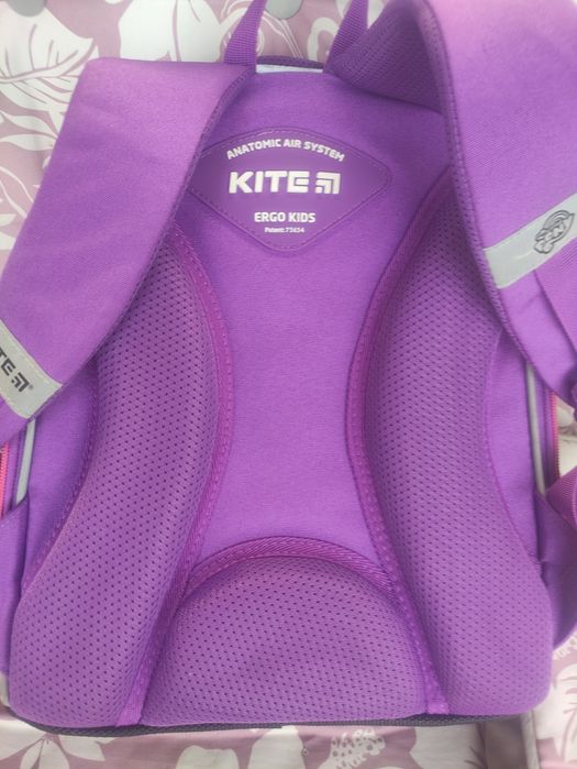 Продам набор kite для дівчинки 1-4 клас