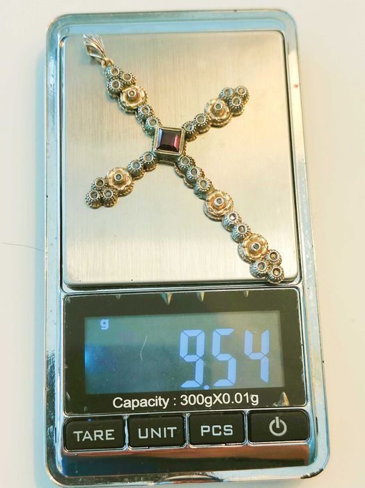 Cruz Prata e Ouro Ametista Diamantes