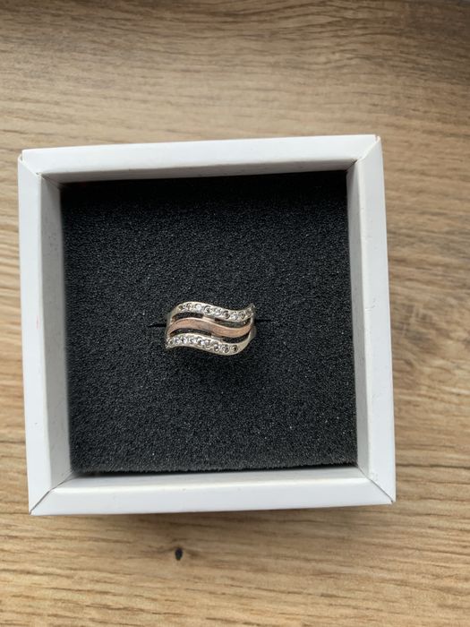 Продам срібні прикраси