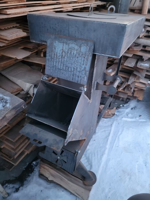 Піч, буржуйка з варильною поверхнею , камін, лофт, приготування їжі