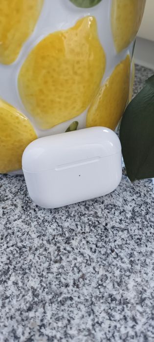 Ładowarka etui Apple Airpods