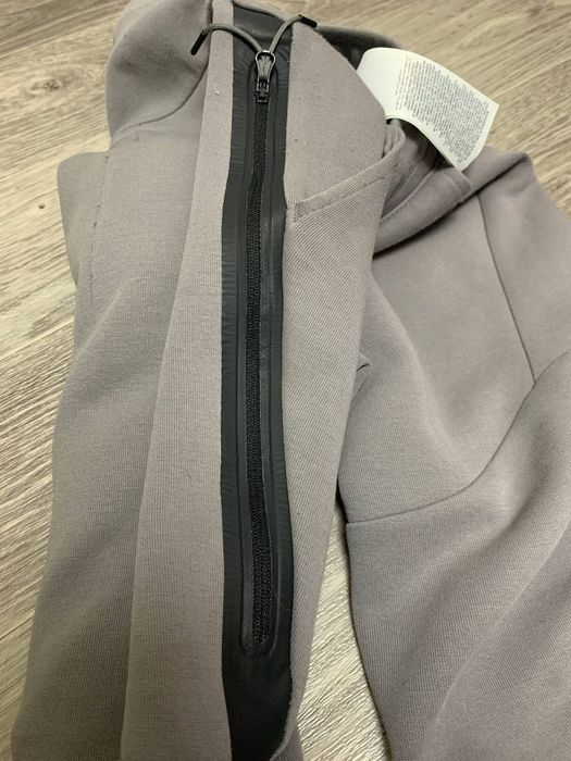 Nike tech fleece pants