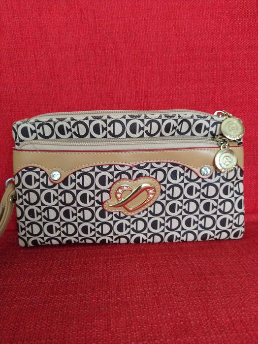 Bolsa de mão / Pochete de senhora lindissima 22 x 12,5 cm