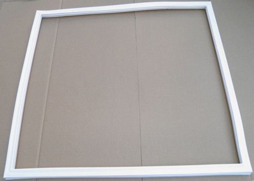 Electrolux 2426448045 Уплотнительная резина 575x1175mm для холодильной