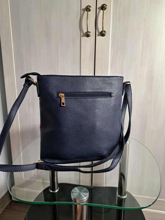 Torebka Tommy Jeans skórzana